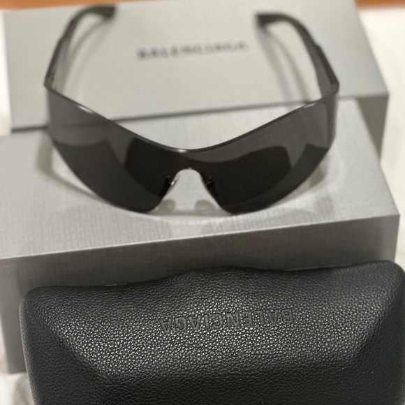 BALENCIAGA MONO CAT 2.0 SUNGLASSES - Picture 3 of 14